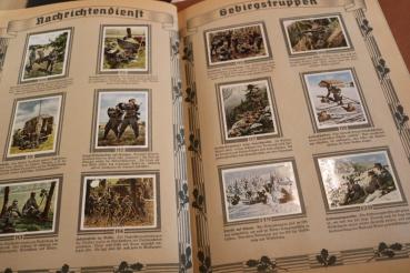 Preview: Dresden Cigaretten-Bilderdienst, Die Deutsche Wehrmacht   Sammelalbum komplett